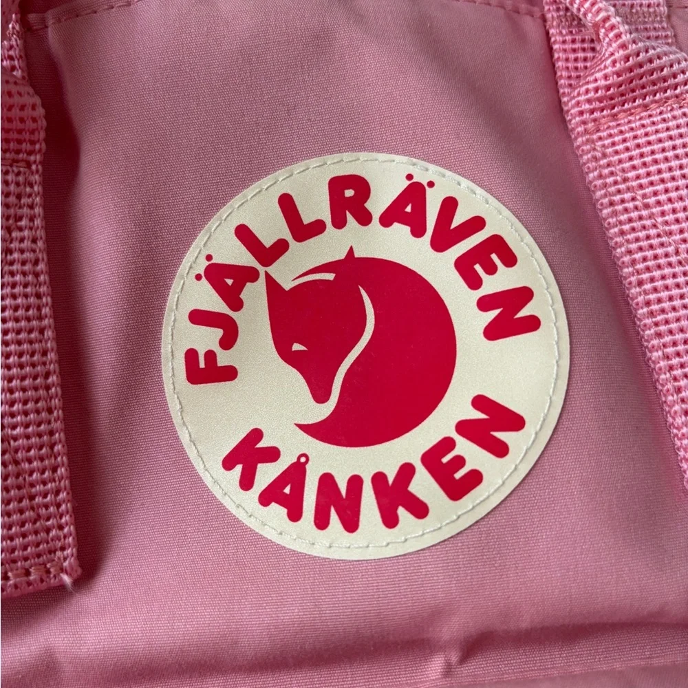 Pink Fjallraven bag in great condition - Picture 4 of 5